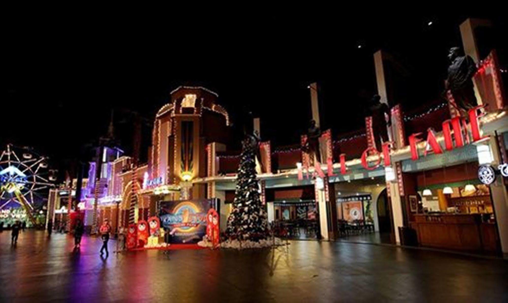 亚玛瑞斯赛汉姆佩勒斯酒店 万隆 外观 照片